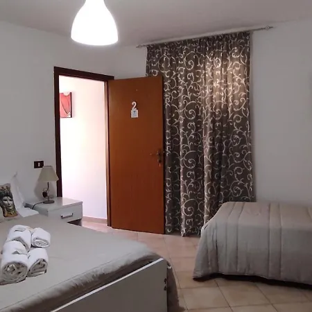 Bed & Breakfast La Casa Dei Greci 3*