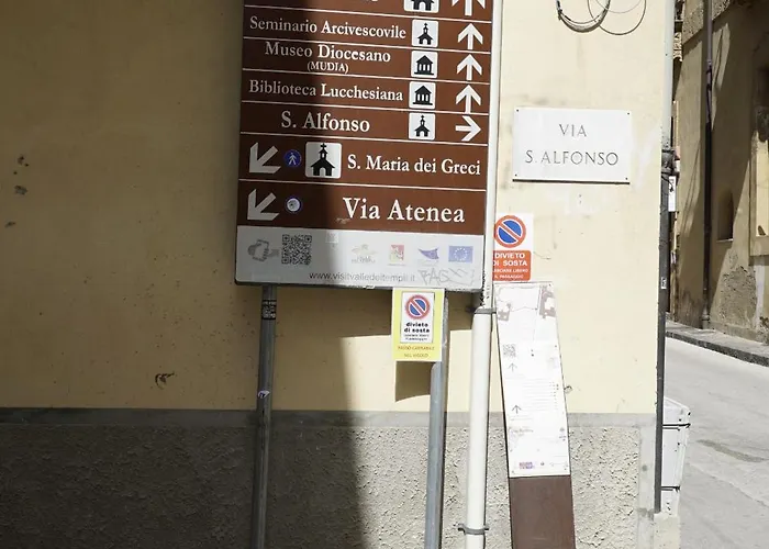 Bed & Breakfast La Casa Dei Greci 3*